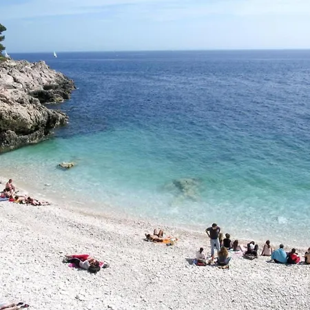 Spacious With Private Terrace Apartman *