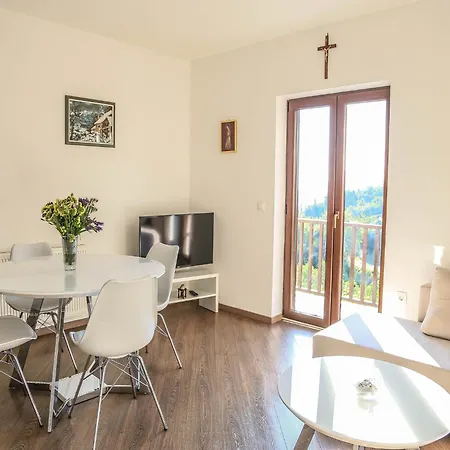 Apartman Spacious With Private Terrace *