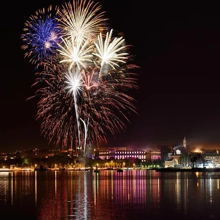 Spacious With Private Terrace *