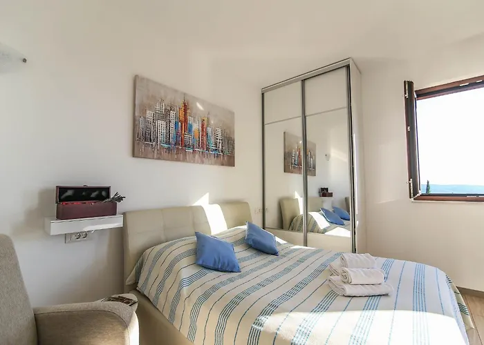 Appartement Spacious With Private Terrace