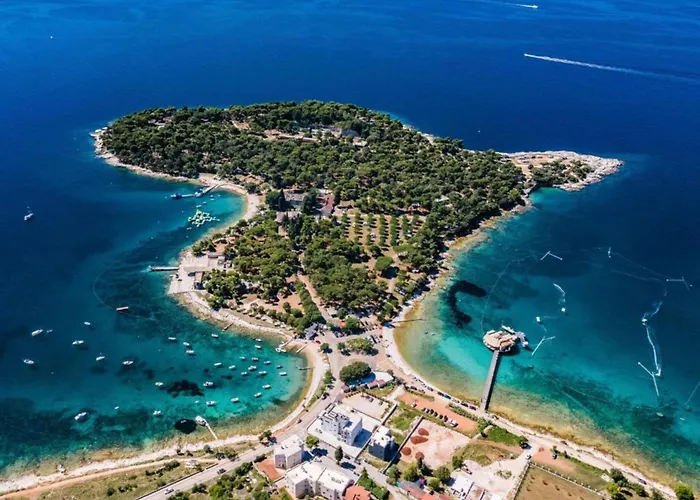 Apartman Spacious With Private Terrace Pridvorje