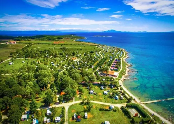 Spacious With Private Terrace Apartman *