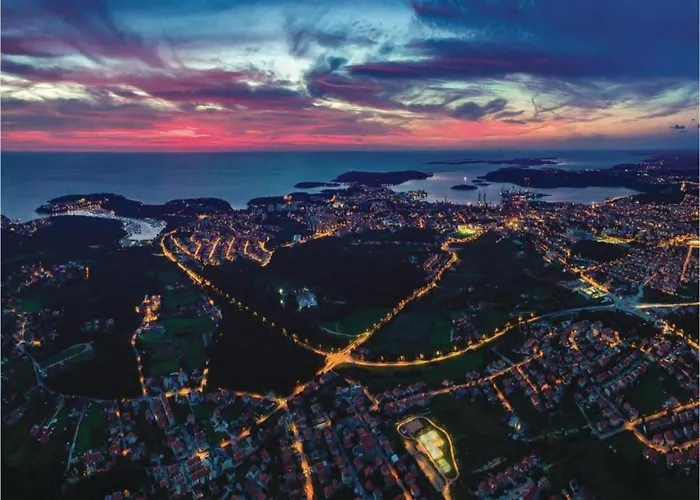 Apartman Spacious With Private Terrace Pridvorje